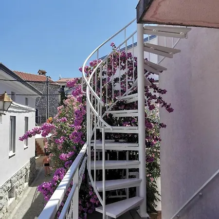 Ribar 1 Njivice