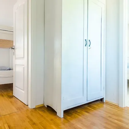 Apartment Ribar 1 *